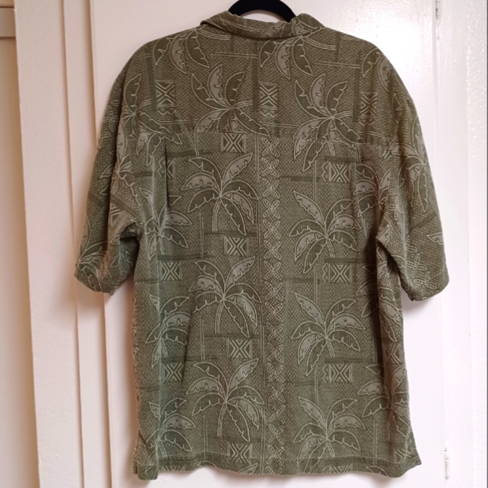 St. John's Bay Short Sleeve ButtonUp Palm Tree Dsgn on Washable Silk Sz:MED. - Picture 3 of 3